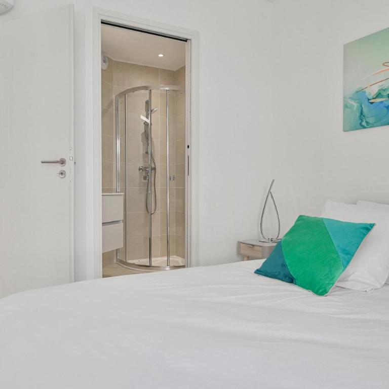 T4 NEUF - JARDIN-TERRASSE ET PISCINE – ACCÈS DIRECT PLAGES ET CENTRE VILLAGE – App C 12 - Appartement 3 Chambres - 9