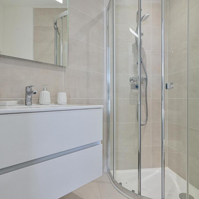 T4 NEUF - JARDIN-TERRASSE ET PISCINE – ACCÈS DIRECT PLAGES ET CENTRE VILLAGE – App C 12 - Appartement 3 Chambres - 12