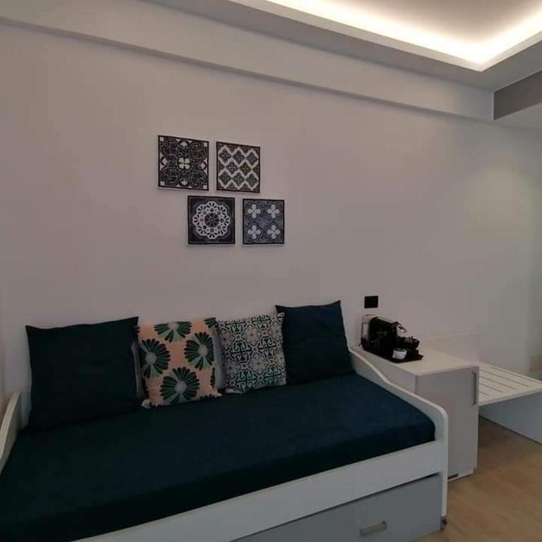 Liolá Cefalù - Deluxe Double Room with Balcony - 10