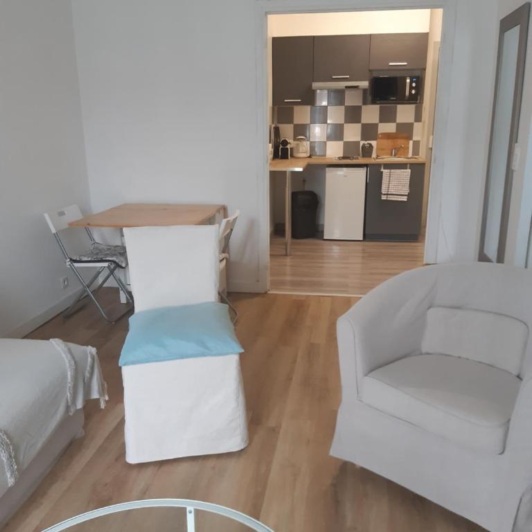 T2 entièrement équipé, proche toutes commodités - Appartement 1 Chambre - 6