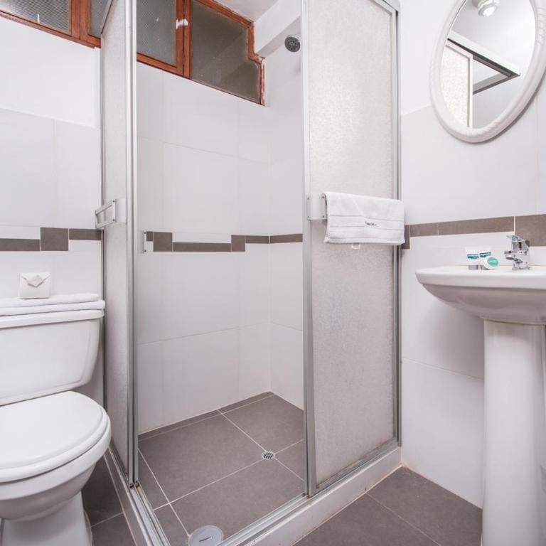 Ayenda Posada Inn - Standard Triple Room - 5