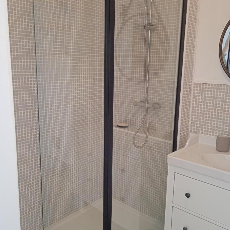 Studio Design vue Port 2 pas des Canaux + parking - Studio - 7