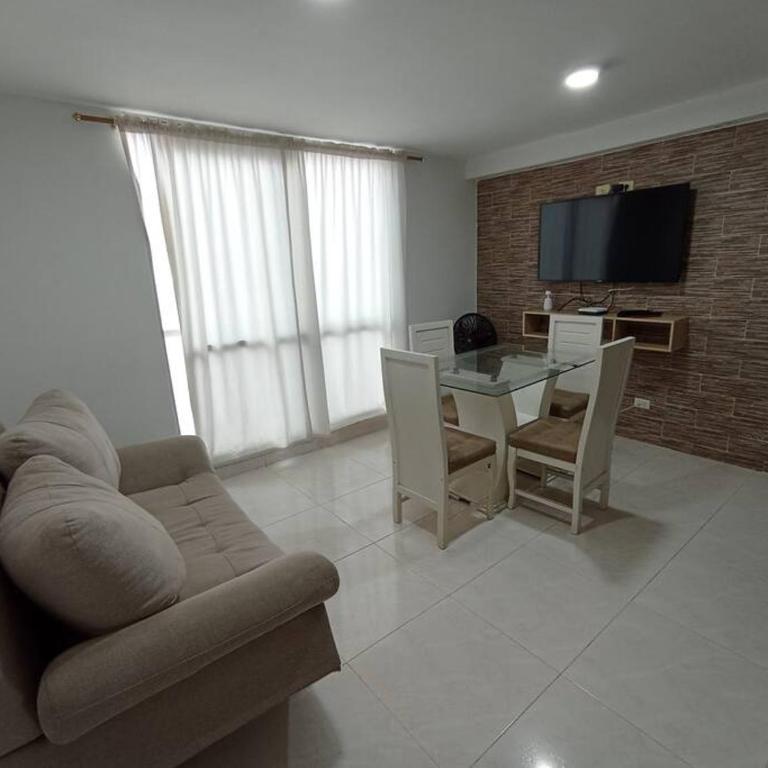 Apartamento Amoblado Cucuta - Apartamento de 3 dormitorios - 2