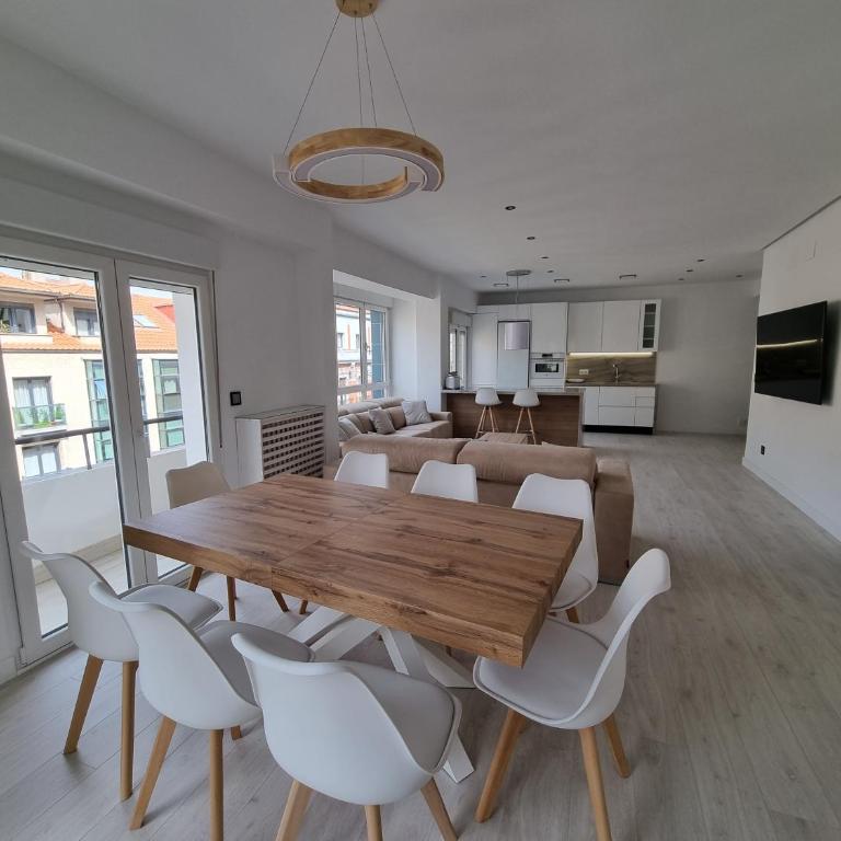 131A - Espectacular apartamento 8 personas Puerto by R2R Consulting - Apartamento - 79