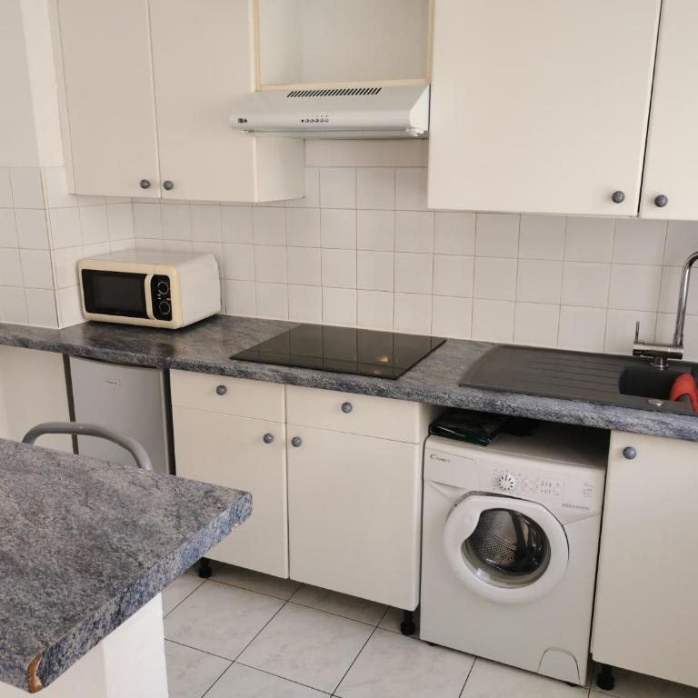 studio de 35m² entre antibes et juan les pins - Appartement 1 Chambre - 5