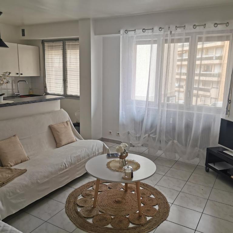 studio de 35m² entre antibes et juan les pins - Appartement 1 Chambre - 2