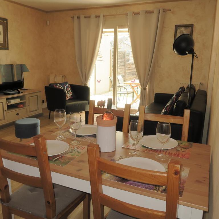 Chez Marielle - Two-Bedroom House - 14