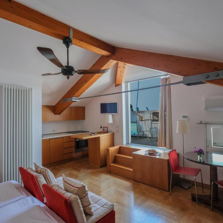 Albergo Milano - Monolocale con Balcone - Dependance - 3