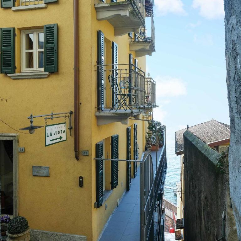Albergo Milano - Camera Matrimoniale/Doppia con Letti Singoli con Vista Lago Parziale - 12