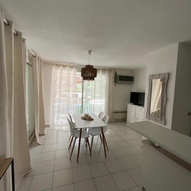 Superbe appartement cosy vue mer pieds dans l’eau - Apartamento de 1 dormitorio - 8