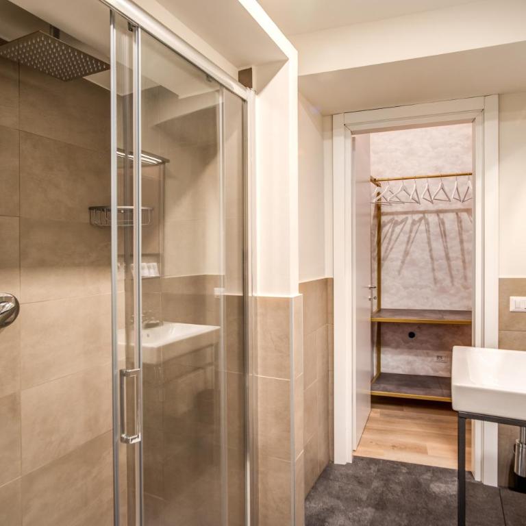Capranica Private Suites - Quadruple Room - 4
