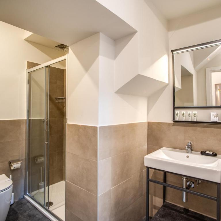 Capranica Private Suites - Superior Double Room - 9