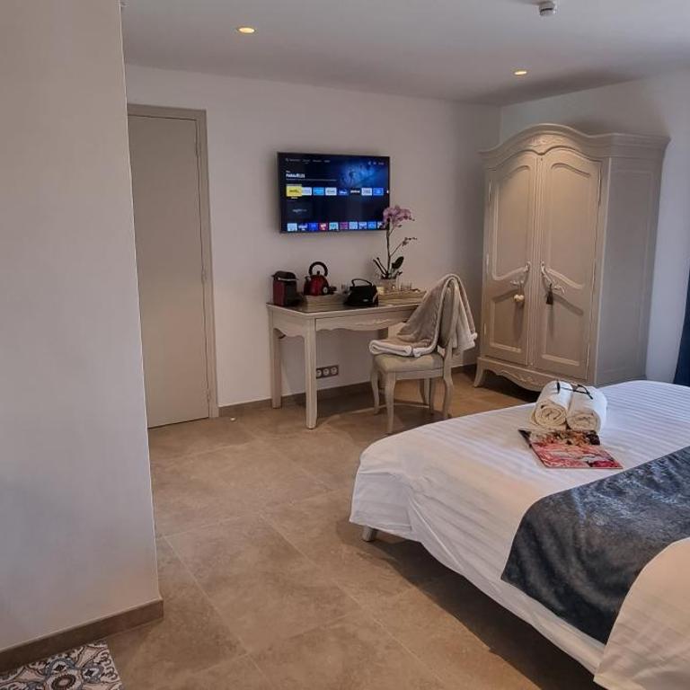 Loup Castel Boutique Hotel B&B - Studio Lit King-Size Deluxe Cannes - 4