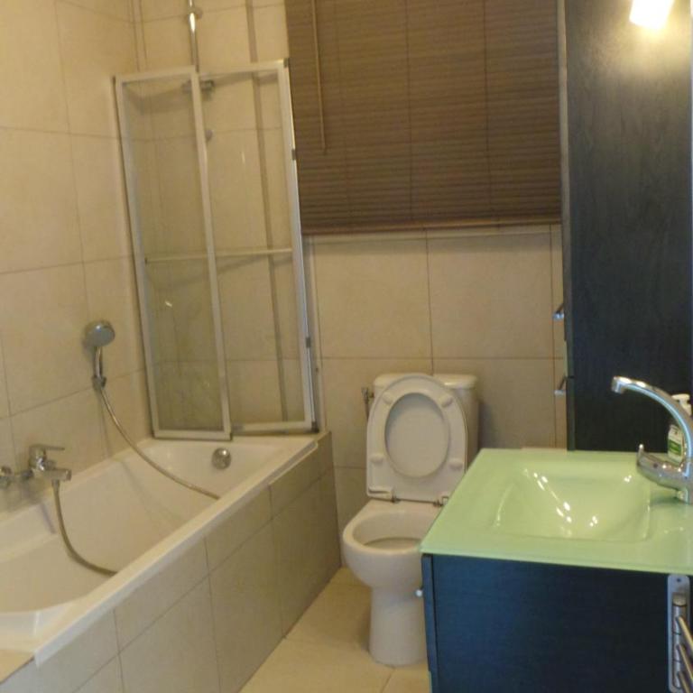 2 pièces, Centre Ville, 50 mètres plages et mer. - Appartement 1 Chambre - 9