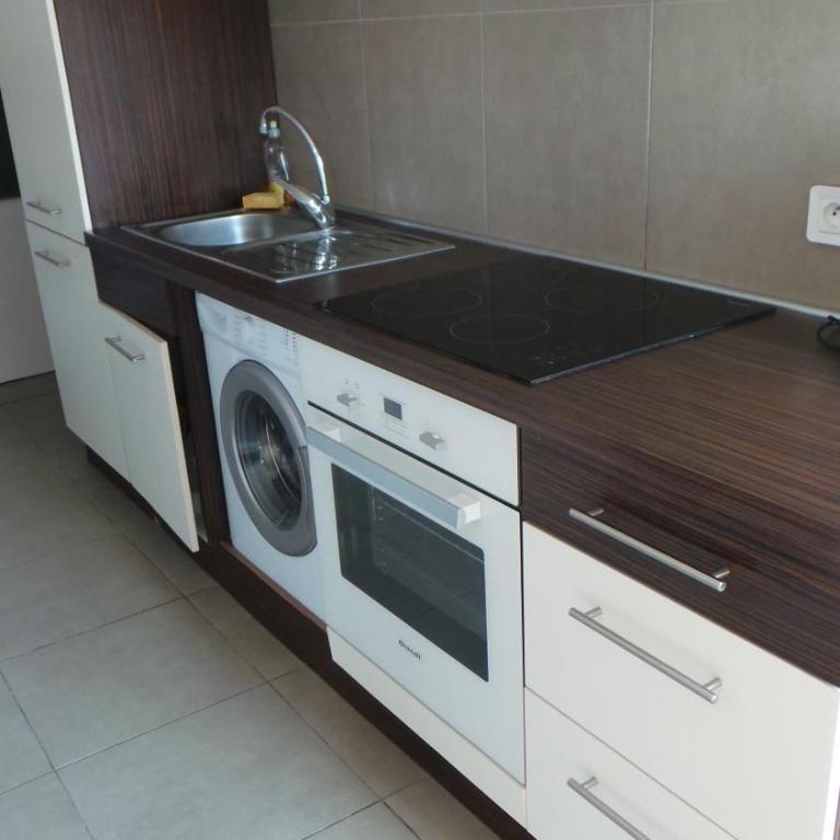 2 pièces, Centre Ville, 50 mètres plages et mer. - Appartement 1 Chambre - 8