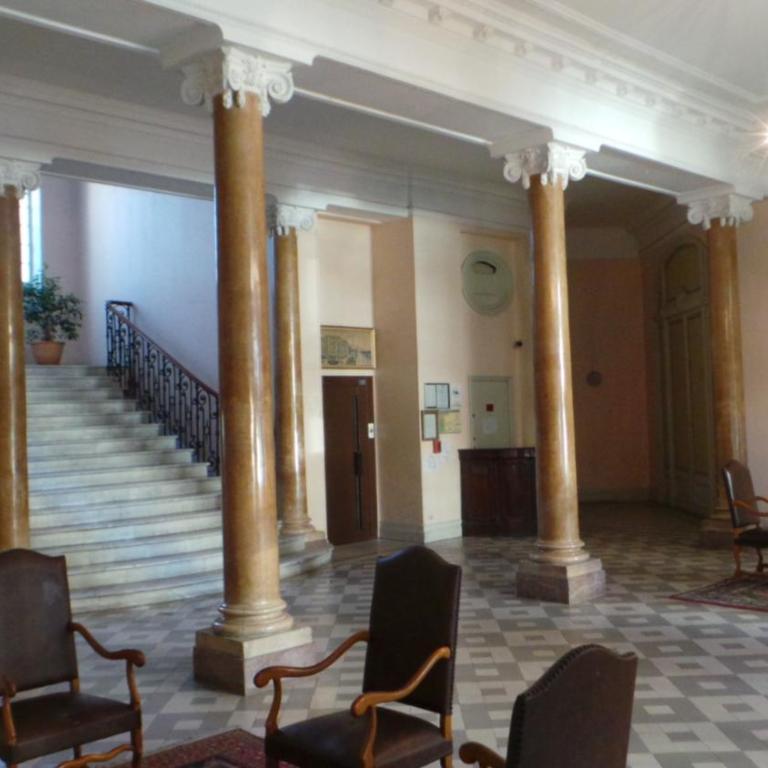 2 pièces, Centre Ville, 50 mètres plages et mer. - Appartement 1 Chambre - 20