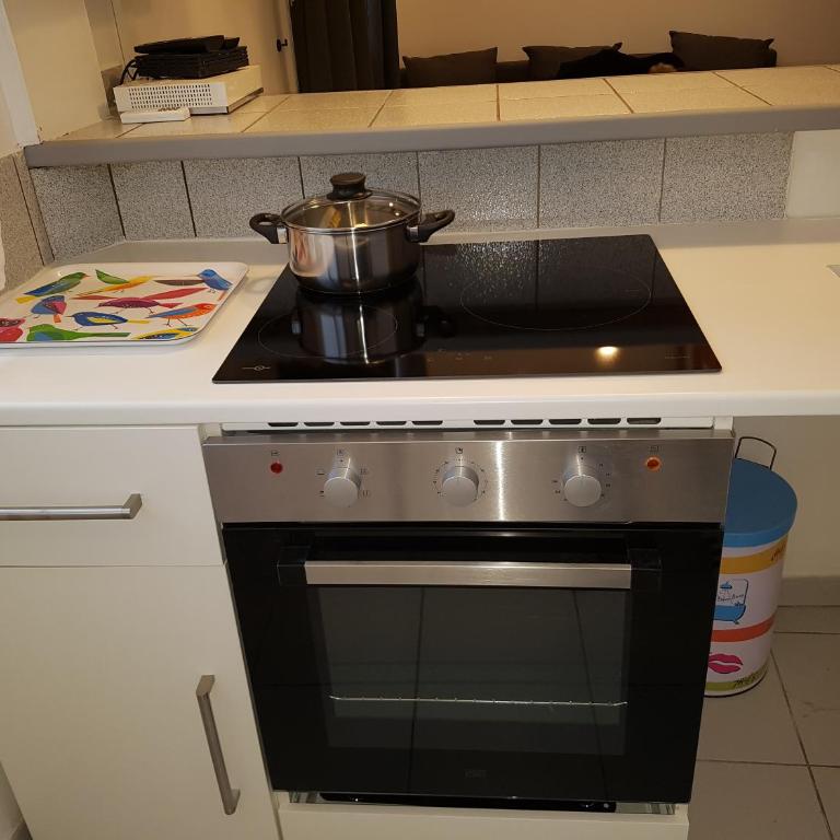 Charmant studio tout équipé au coeur d Avignon - Apartment mit 2 Schlafzimmern - 2