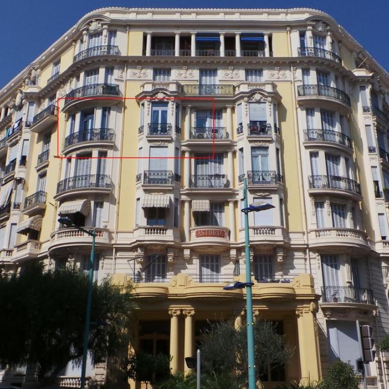 2 pièces, Centre Ville, 50 mètres plages et mer. - Appartement 1 Chambre - 1