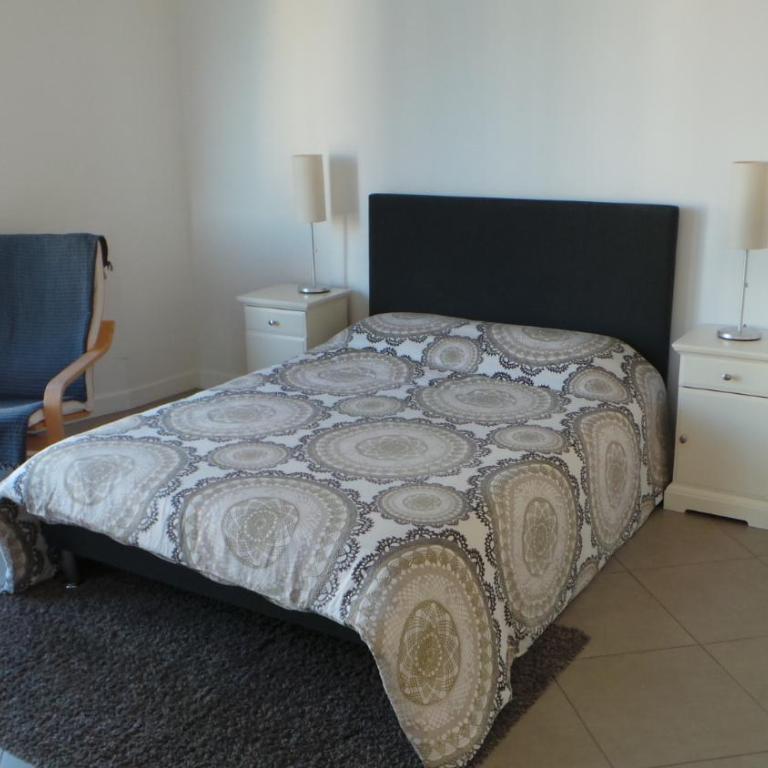 2 pièces, Centre Ville, 50 mètres plages et mer. - Appartement 1 Chambre - 30