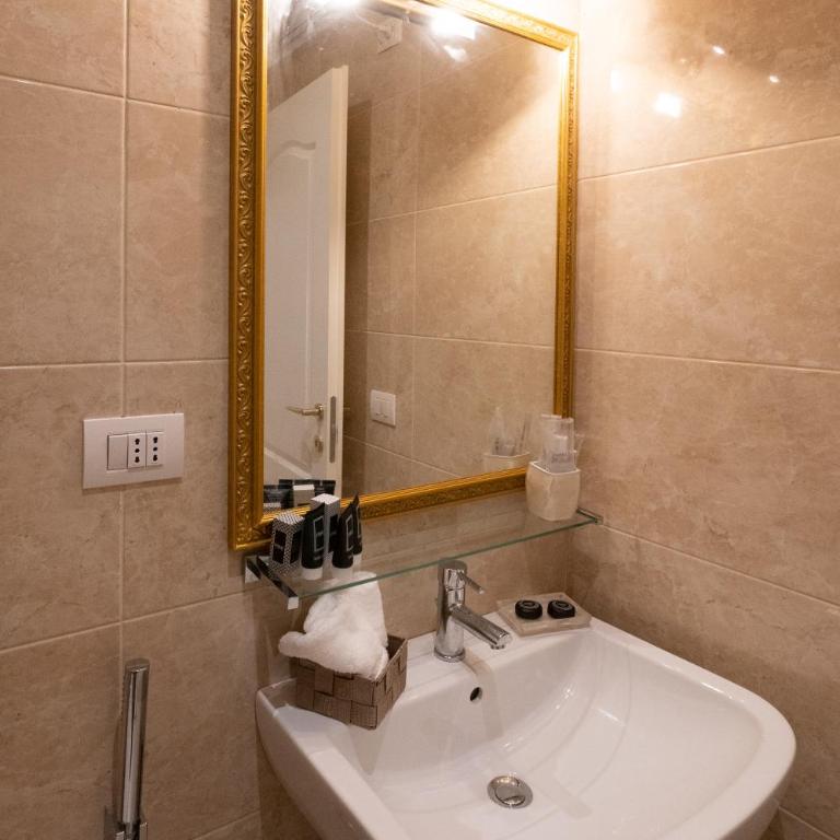 Venus Inn Rome Guest House - Deluxe Zweibettzimmer - 4