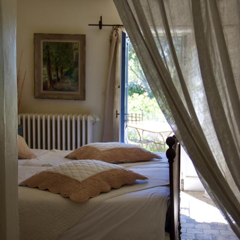 Mas de la Beaume - Chambre Double ou Lits Jumeaux - Vue sur Montagnes - 5