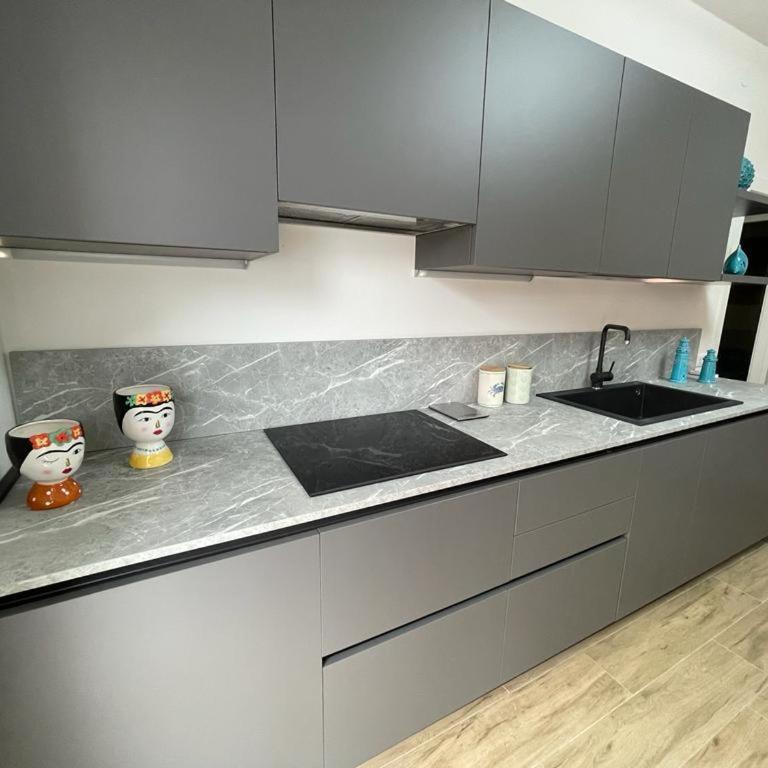 CONDOMINIO ROSA- WALTERIGATO APARTMENTS-SOLO PER FAMIGLIE - Appartamento con 2 Camere da Letto - 4