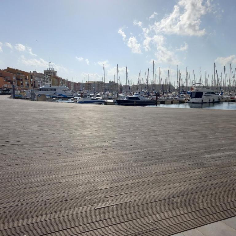 Port Brescou, T3 en duplex climatisé, superbe vue sur le port - Apartamento de 3 dormitorios - 27