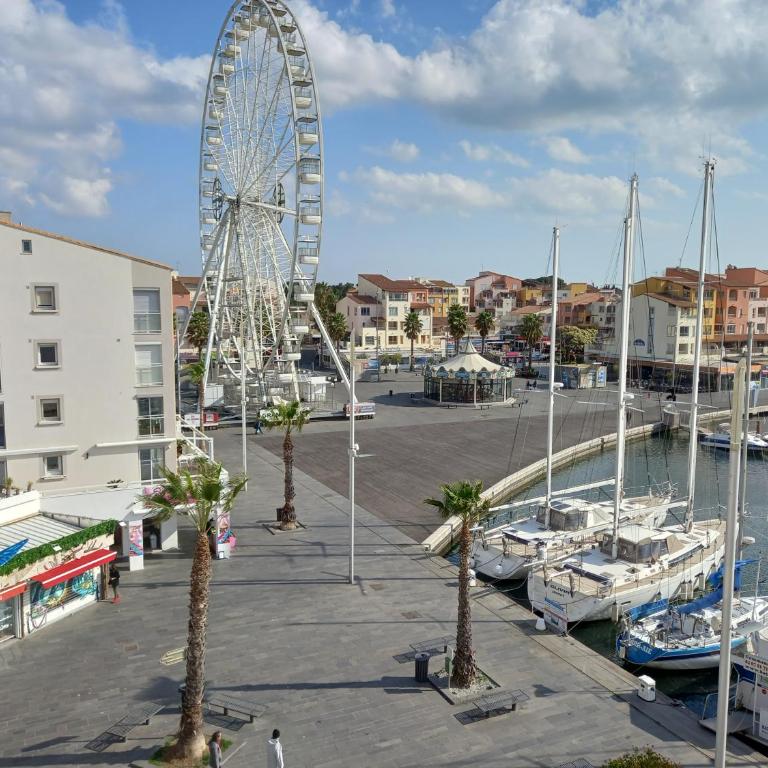 Port Brescou, T3 en duplex climatisé, superbe vue sur le port - Apartamento de 3 dormitorios - 28