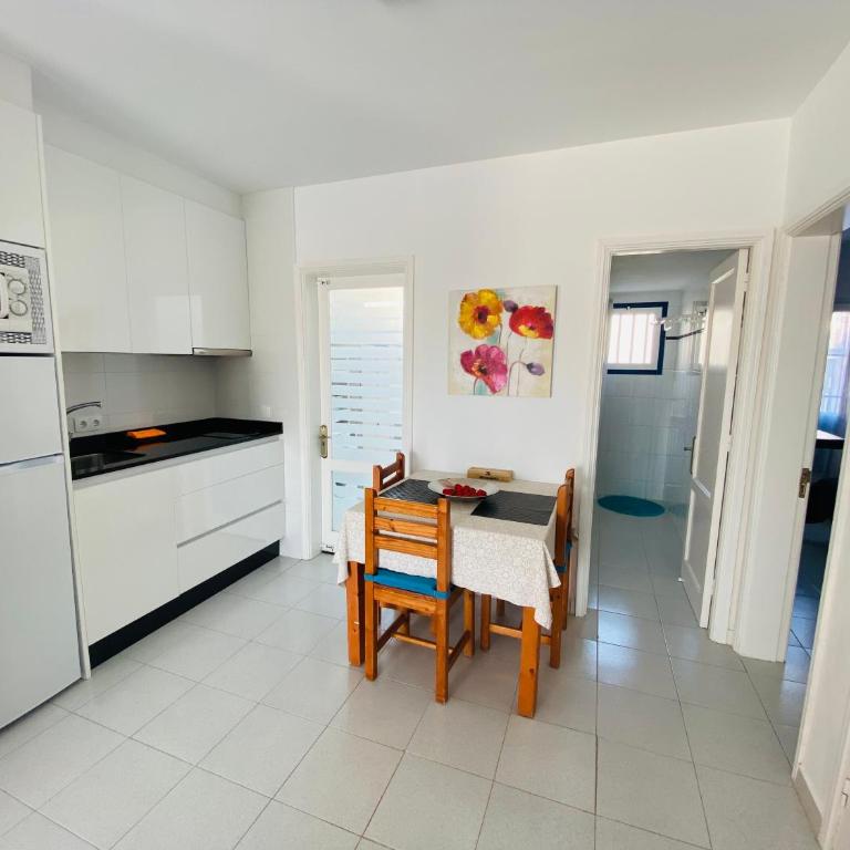 Aguazul - A pie de piscina y vistas al mar - Apartment with Pool View - 22