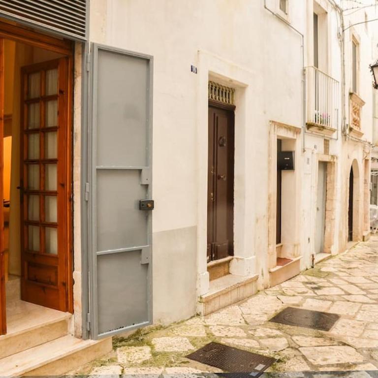 Lo Studio. Casa centralissima - Appartamento con 2 Camere da Letto - 3