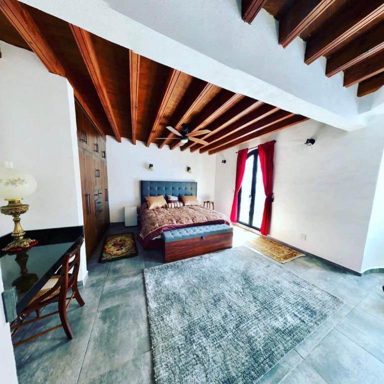 Castillo De La Santa Cruz - Two-Bedroom Apartment - 12