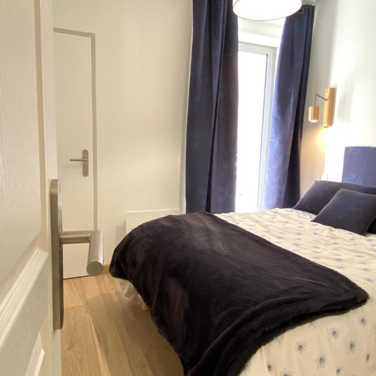 Plein centre, T3 5P totalement rénové 55m2. WIFI - Appartement 2 Chambres - 12