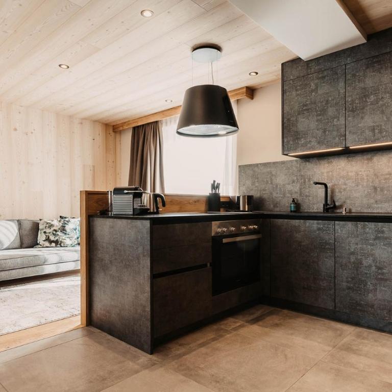 Hofgut Wagrain Apartment & Lifestyle Resort - Apartment mit 2 Schlafzimmern - 3