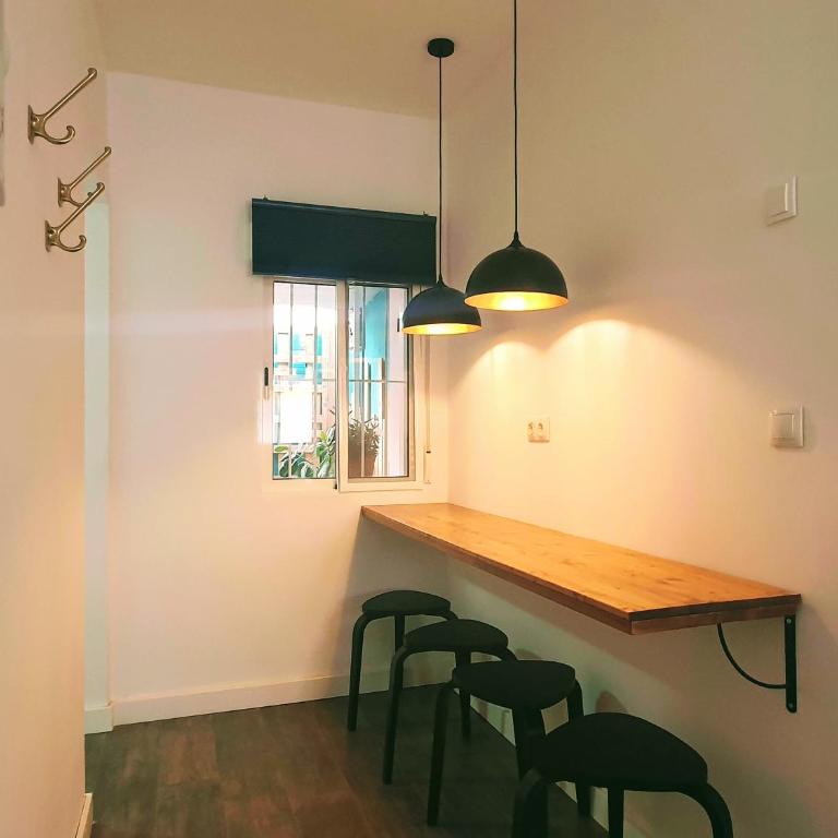Recien renovado junto a Santa Justa y el centro - Apartamento de 2 dormitorios - 1