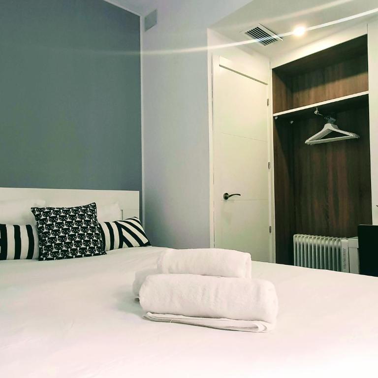 Recien renovado junto a Santa Justa y el centro - Apartamento de 2 dormitorios - 16
