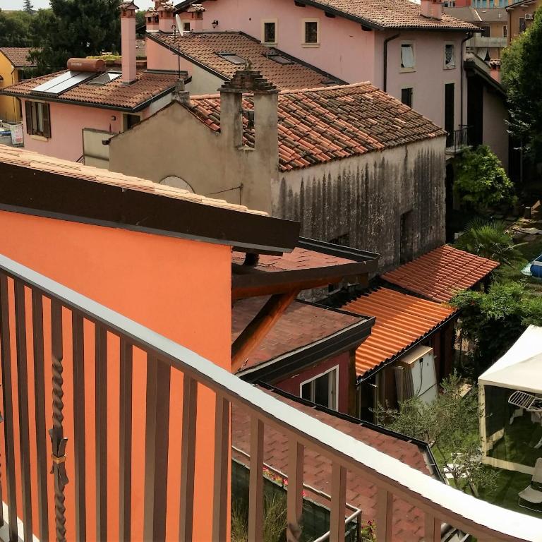 House Verona - Appartamento con 2 Camere da Letto e Vista Giardino - 14