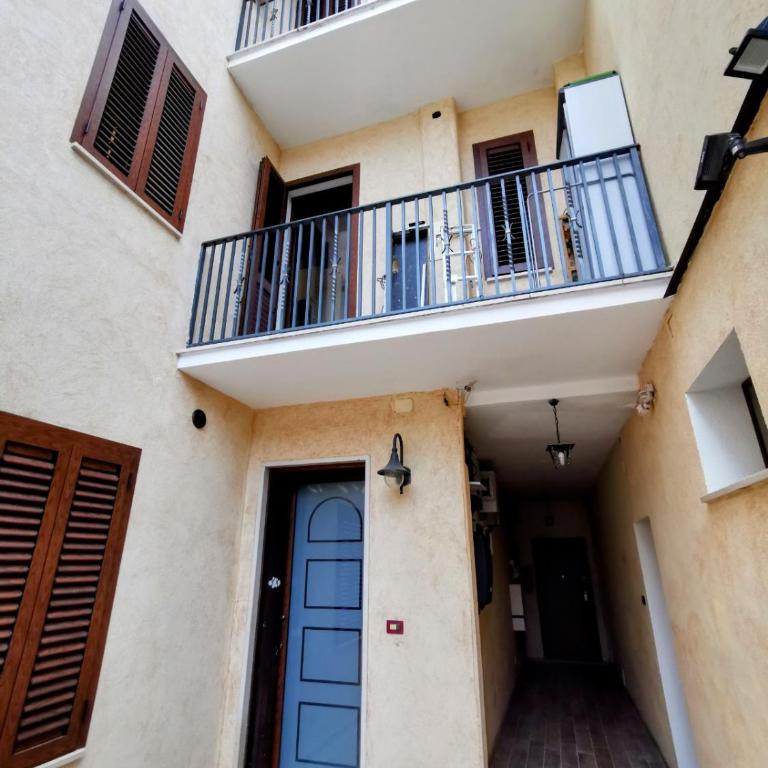 House Verona - Appartamento con 2 Camere da Letto e Vista Giardino - 3