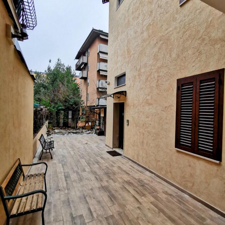 House Verona - Appartamento con 2 Camere da Letto e Vista Giardino - 18