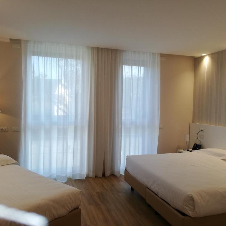 Novo Hotel Rossi - Camera Tripla - 1