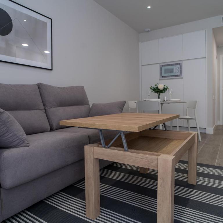 AAC Málaga - Apartamento luminoso y nuevo, a 1,3km del centro de Málaga - Apartamento con balcón - 5