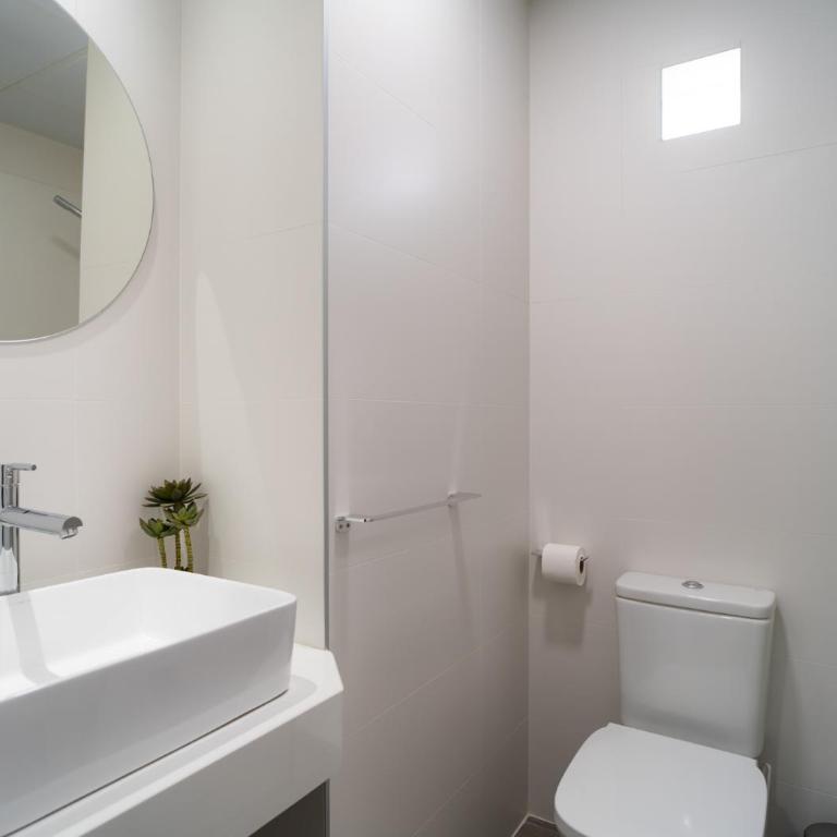 AAC Málaga - Apartamento luminoso y nuevo, a 1,3km del centro de Málaga - Apartamento con balcón - 12