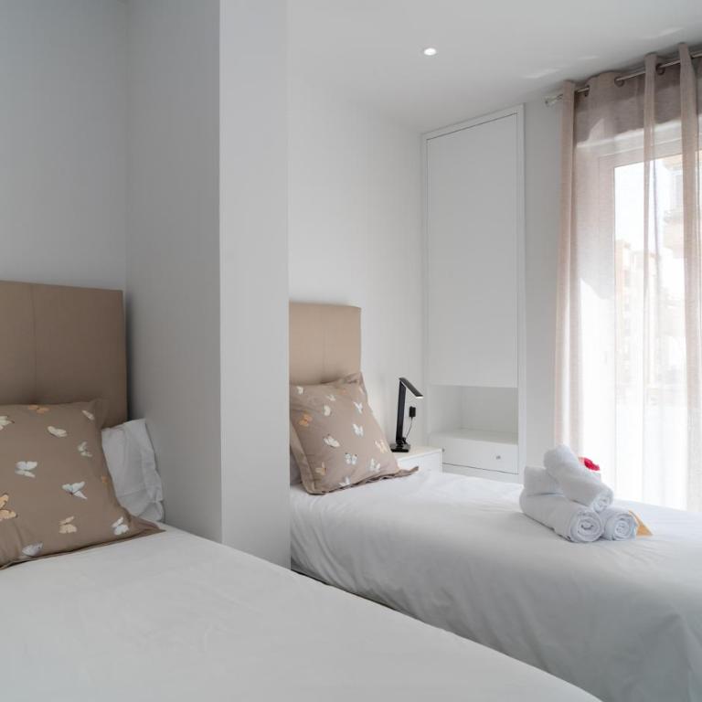 AAC Málaga - Apartamento luminoso y nuevo, a 1,3km del centro de Málaga - Apartamento con balcón - 14