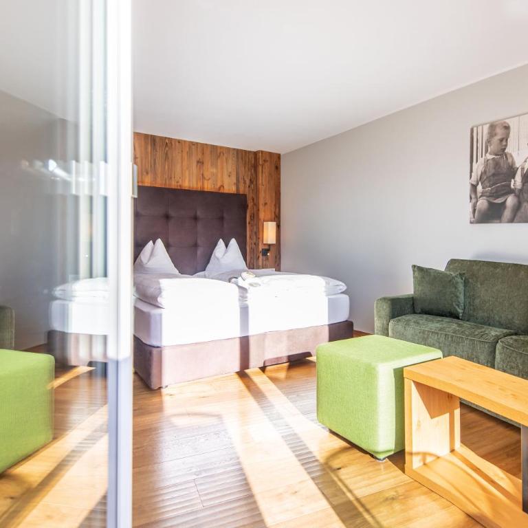 Hotel DAS ROYAL in Obereggen - Suite Sonne - 4