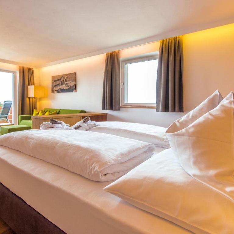 Hotel DAS ROYAL in Obereggen - Suite Panorama - 3