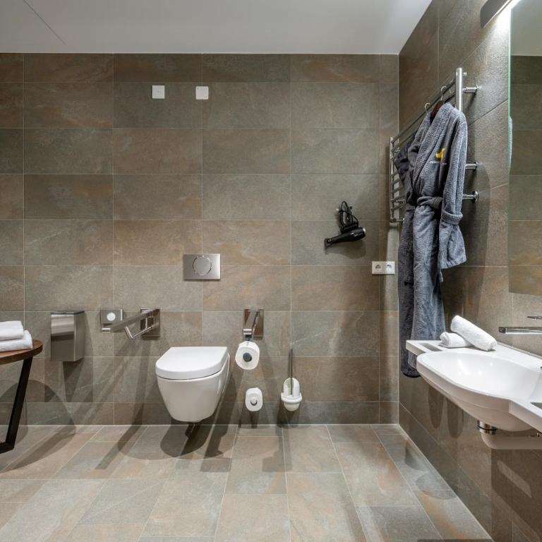 Klosterhof – Alpine Hideaway & Spa - Doppelzimmer - barrierefrei - 3