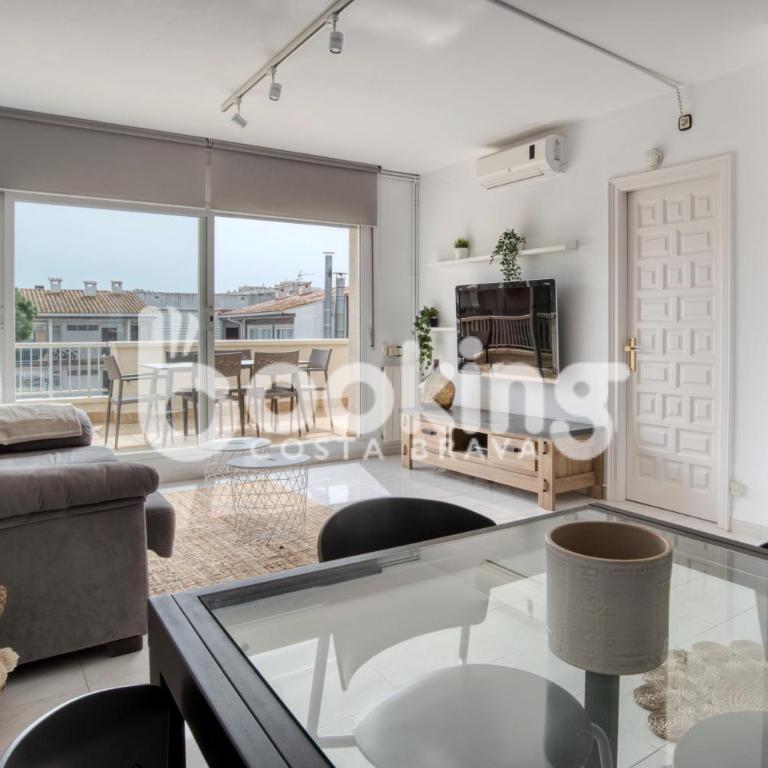 Blanco Apartament per 6 persones a 5 minuts de la Platja Gran - Apartamento con terraza - 8