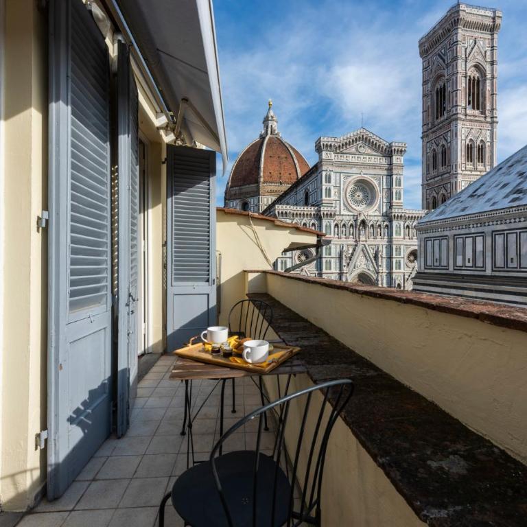 Casa Barontini - Appartamento Attico con Balcone e Vista Duomo - Ultimo Piano - 14