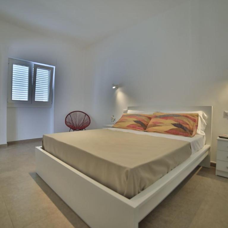 GIARO' APARTMENTS - One-Bedroom Apartment - 1