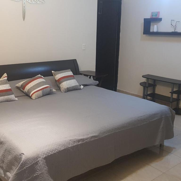 DEPARTAMENTO NUEVO Y CENTRICO EN MITRAS NORTE - Two-Bedroom Apartment - 17