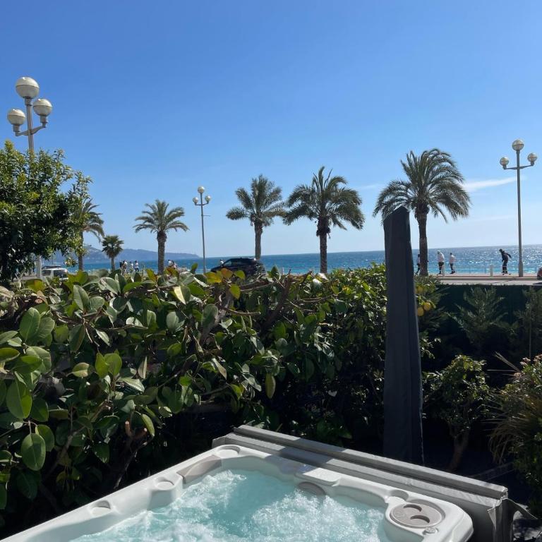 Luxury Garden Jacuzzi Promenade - Appartement - Vue sur Mer - 61